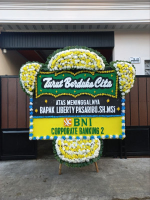 Papan Bunga Duka di Sungaijawi Luar