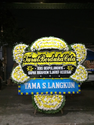 Papan Bunga Duka di Sungaijawi Luar